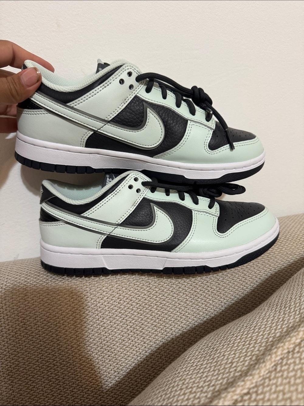 Nike Kids Low-Top Sneakers in Mint Green and Black